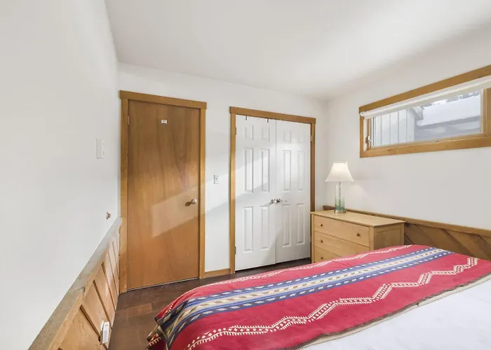 Rmr: Hawthorne 214 In The Aspenswilsonwy Apartment *