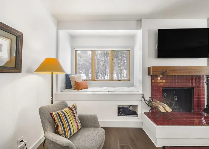 Rmr: Hawthorne 214 In The Aspenswilsonwy Apartment Wilson